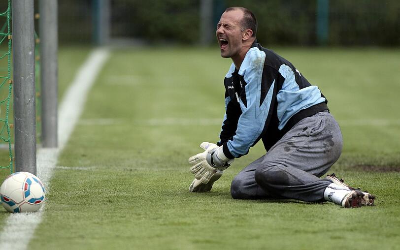 Torwart Gabor Kiraly fühlt sich in München wohl. Deshalb verlängerte er nochmal seinen Vertrag...
