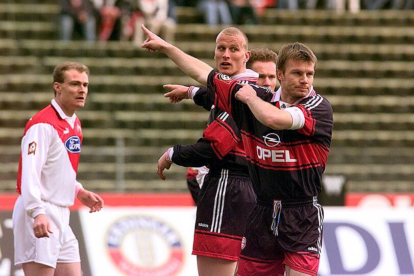 SAISON 1997/1998:Zwei Wochen später setzte es zuhause eine 0:2-Pleite gegen Köln.