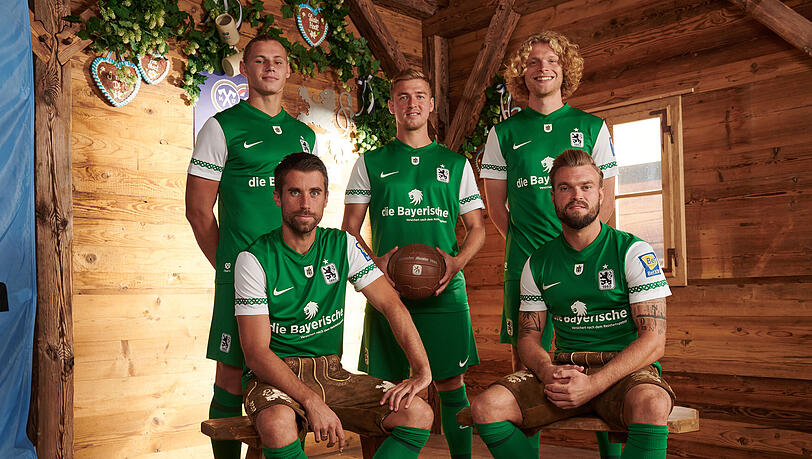Das diesjährige Wiesn-Trikot des TSV 1860 ist in Grün und Weiß gehalten.