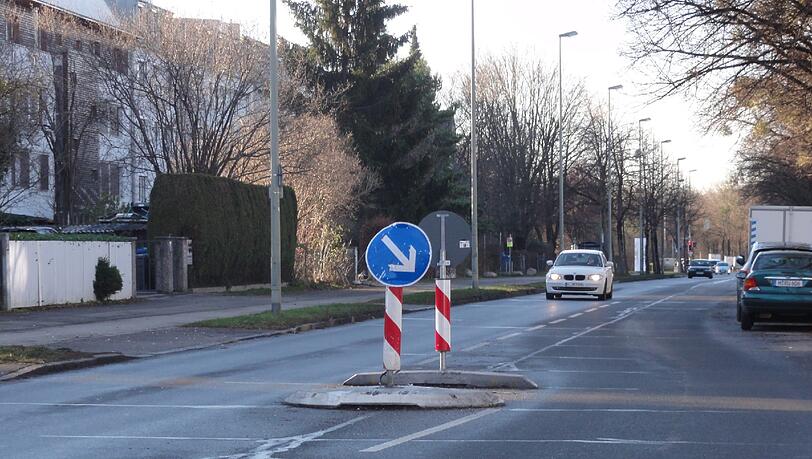 Soll das eine intelligente Verkehrsführung sein? Soll das eine intelligente Verkehrsführung sein?