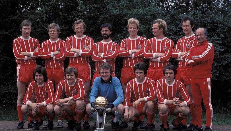 as Team von 1976, das den Weltpokal gewann und dreimal in Folge den Landesmeistercup. as Team von 1976, das den Weltpokal gewann und dreimal in Folge den Landesmeistercup.