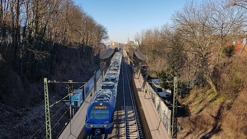 Neuer Halt Kolumbusplatz.