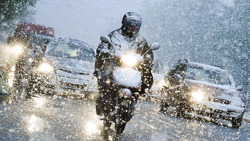Die winterlichen Straßenverhältnisse sorgten für zahlreiche Unfälle im Umland. Die winterlichen Straßenverhältnisse sorgten für zahlreiche Unfälle im Umland.