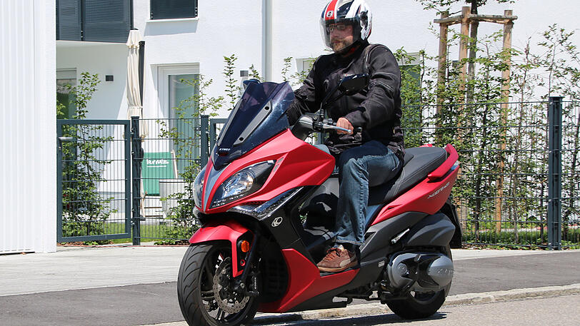 Die 38 Pferdestärken des Xciting 400i sorgen für sehr muntere Fahrleistungen.