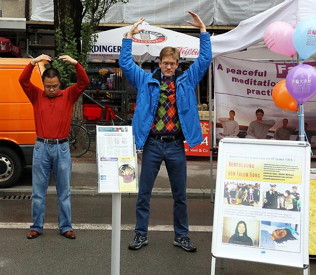 Gute Stimmung in Schwabing und der Maxvorstadt: Beim Streetlife-Festival hatten die Münchner auch heuer bei zahlreichen Angeboten und Shows viel Spaß. Die Bilder.