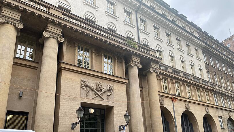 Hier am Unteren Anger 2 .war früher das Verwaltungsgebäude der Münchner Stadtwerke. Jetzt wollen sie es zurückkaufen. Hier am Unteren Anger 2 .war früher das Verwaltungsgebäude der Münchner Stadtwerke. Jetzt wollen sie es zurückkaufen.