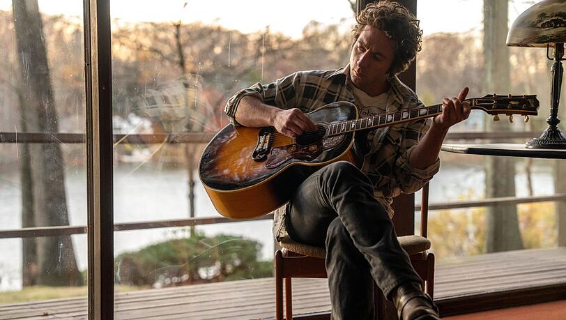 Jeremy Allen White als Bruce Springsteen im Film „Deliver Me From Nowhere“ (2025).