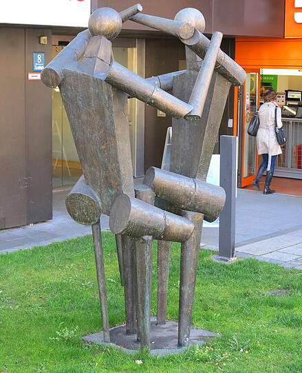 Hinter der Kunst hat AZ-Leser Djordje Matkovic noch etwas in der Maxvorstadt entdeckt.