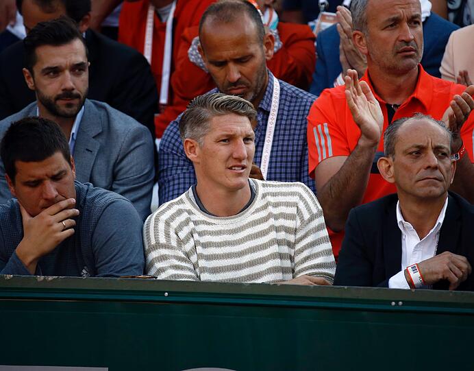 Weltmeisterliche Unterstützung für Ana Ivanovic: Bastian Schweinsteiger unterstützte die Serbin vom Spielfeldrand aus.