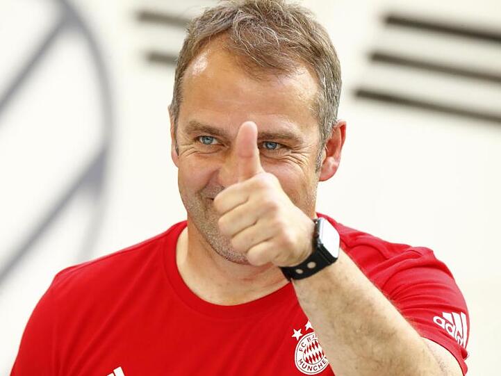 Hat mit seinen Spielern wieder das Training aufgenommen: Bayern-Coach Hansi Flick.