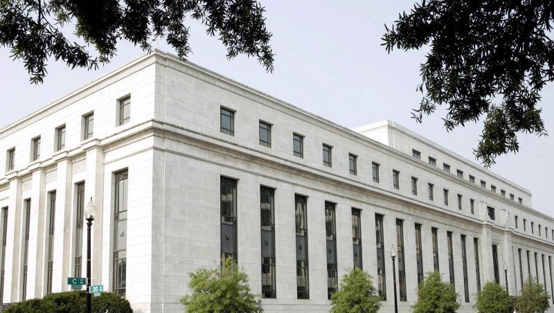 Das Gebäude der US-amerikanischen Notenbank Federal Reserve in Washington. Das Gebäude der US-amerikanischen Notenbank Federal Reserve in Washington.