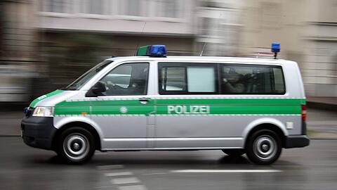 &Uuml;ber Soziale Medien hatten die Polizisten von dem Treffen erfahren.