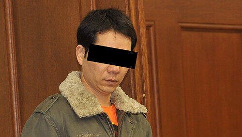 Anh Tuan T. (36) baute Massen an hochwertigem Cannabis an. Anh Tuan T. (36) baute Massen an hochwertigem Cannabis an.