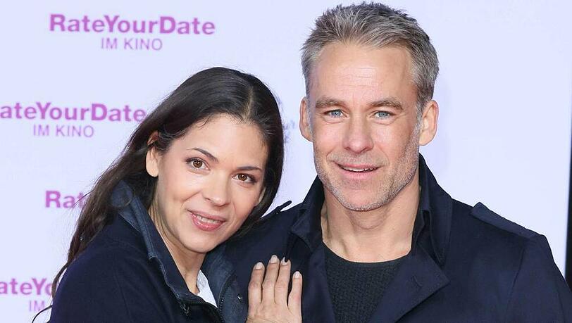 Mit Schauspielkollegin Katja Woywood ist Marco Girnth seit 22 Jahren verheiratet. Mit Schauspielkollegin Katja Woywood ist Marco Girnth seit 22 Jahren verheiratet.