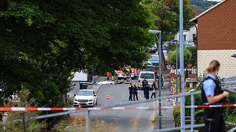 Ein Toter und ein Verletzter nach Schüssen in Menden.