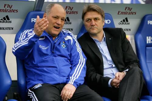 Mittlerweile getrennt: Trainer Martin Jol (l.), der zu Ajax wechselt, und Sportchef Dietmar Beiersdorfer.