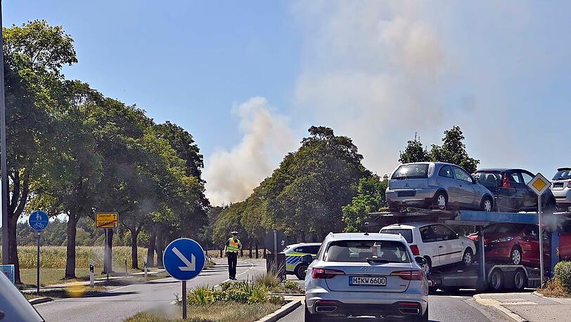 Zeitweise musste die Sauerlacher Stra&szlig;e sowie die Autobahnausfahrt Hofoldinger Forst gesperrt werden.