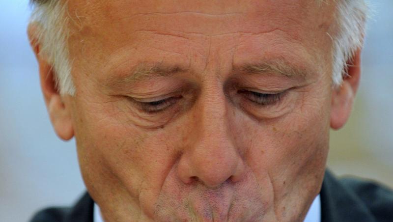 Jürgen Trittin ist in Hannover mit einer Torte beworfen worden. Jürgen Trittin ist in Hannover mit einer Torte beworfen worden.