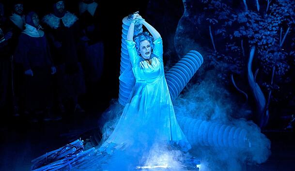 Camilla Nylund (Elsa von Brabant). Camilla Nylund (Elsa von Brabant).