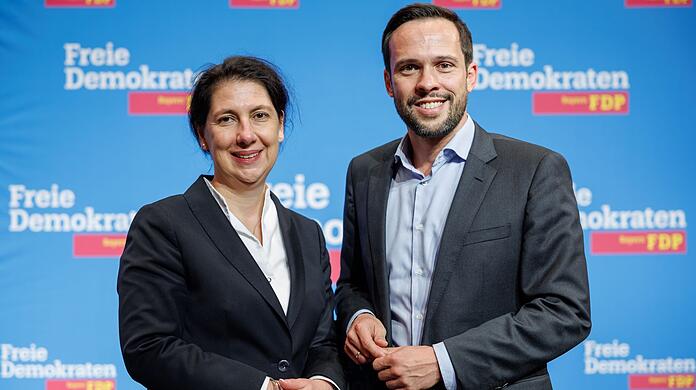Djir-Sarais Rücktritt ist aus Sicht der FDP-Landechefs in Bayern, Katja Hessel und Martin Hagen, ein wichtiger Schritt. (Archivbild)