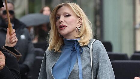 Courtney Love hat &uuml;ber eine schwere Gesundheitskrise gesprochen.