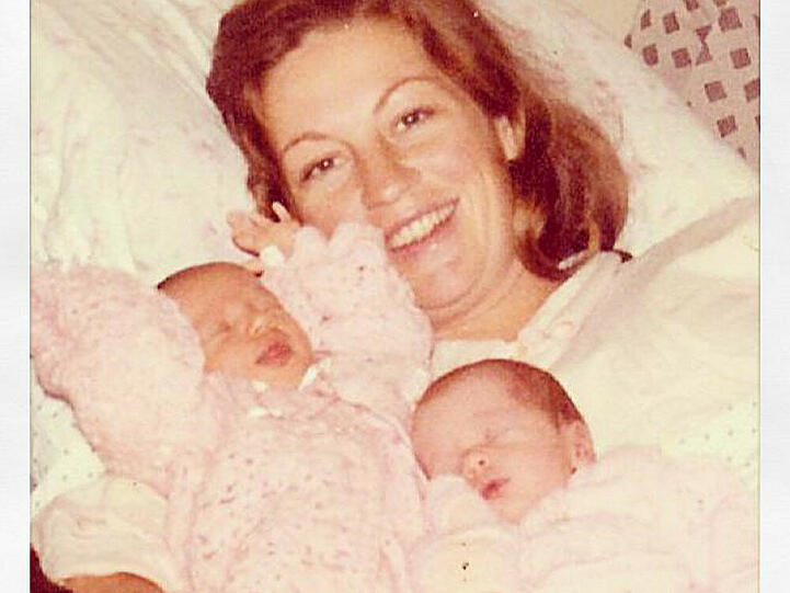 Vania Nonnenmacher mit Gisele und Raquel Bündchen im Arm