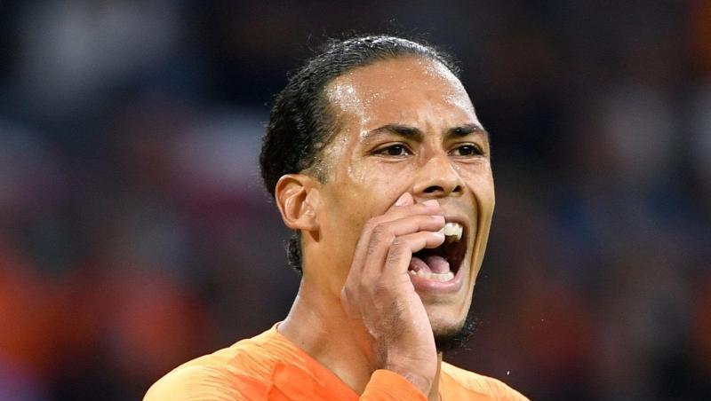 Am niederländischen Abwehrspieler Virgil van Dijk ist kaum vorbeizukommen. Am niederländischen Abwehrspieler Virgil van Dijk ist kaum vorbeizukommen.