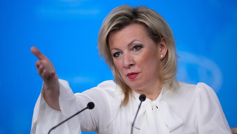 Russlands Au&szlig;enamtssprecherin Sacharowa fordert die Mittelmeerstaaten auf, eine &Ouml;ko-Katastrophe rund um den russischen Gastanker "Arctic Metagaz" zu verhindern. (Archivbild)