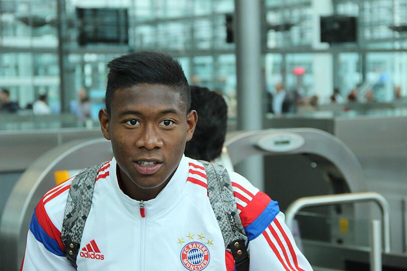 Bilder vom Flughafen München: Der FC Bayern vor dem Abflug in die USA.