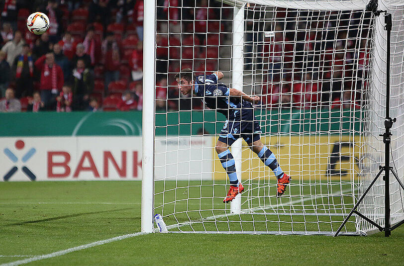 Muss gegen den VfL Bochum pausieren: Linksverteidiger Maximilian Wittek.