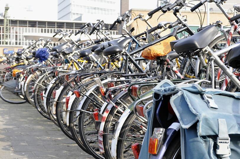 Gut 300 Radlständer sind am S-Bahnhof Lochhausen geplant.