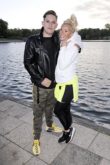 2018 verlobten sich DSDS-Siegerin Aneta Sablik und ihr Chris. Im März 2020 gibt sie die Trennung bekannt: "Der Zug fährt manchmal in die falsche Richtung. Ich bin dankbar für jede Erfahrung in meinem Leben."