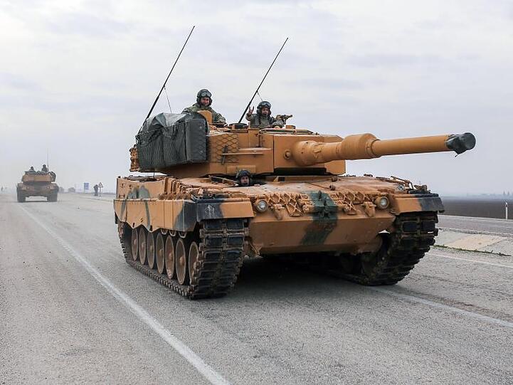Türkischer Panzer vom Typ Leopard 2A4: Das türkische Parlament hat grünes Licht für eine mögliche Militärintervention im Bürgerkriegsland Libyen gegeben.