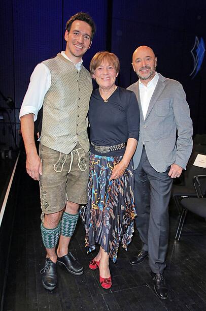 Felix Neureuther, seine Mutter Rosi Mittermaier sowie sein Vater Christian Neureuther im Juli 2019. Felix Neureuther, seine Mutter Rosi Mittermaier sowie sein Vater Christian Neureuther im Juli 2019.