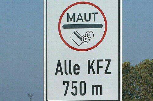 Bald auch in Deutschland?  -  Maut für Pkw