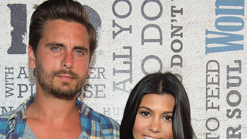 Scott Disick und Kourtney Kardashian auf einem Event im Sommer 2014 Scott Disick und Kourtney Kardashian auf einem Event im Sommer 2014