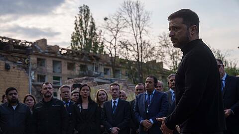 Der ukrainische Präsident Wolodymyr Selenskyj kündigte Treffen an, die eine "Ruhe für die Ukraine" näher bringen sollen.