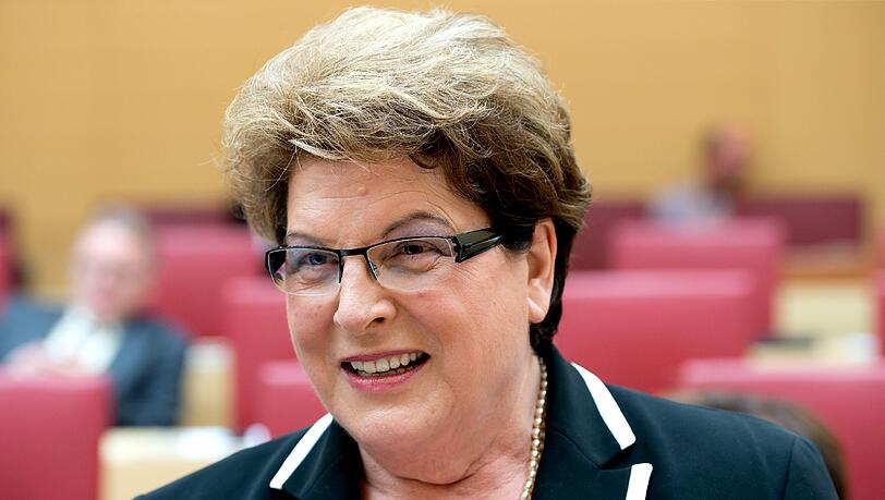 Barbara Stamm. Barbara Stamm.