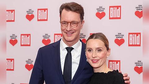 Nordrhein-Westfalens Ministerpr&auml;sident Hendrik W&uuml;st und seine Ehefrau Katharina sind zum zweiten Mal Eltern geworden.