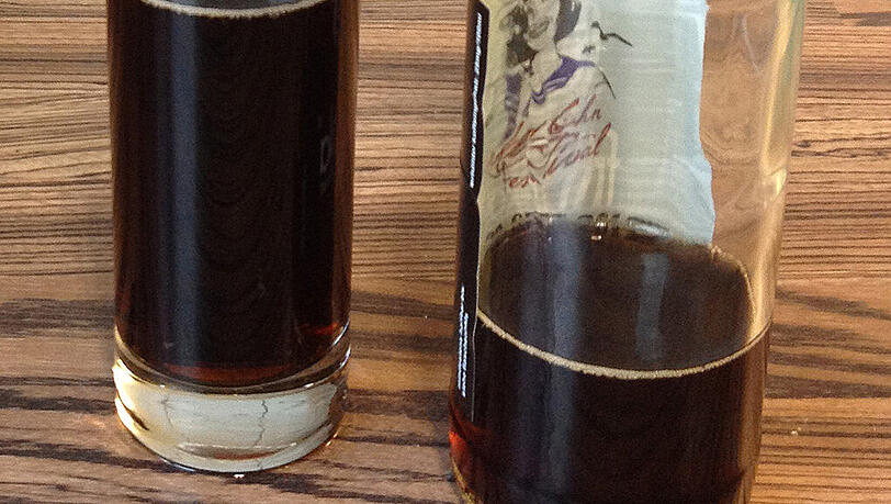 Hat eine Schülerin ihrer Lehrerin Glasreiniger ins Cola-Glas gemixt? Hat eine Schülerin ihrer Lehrerin Glasreiniger ins Cola-Glas gemixt?