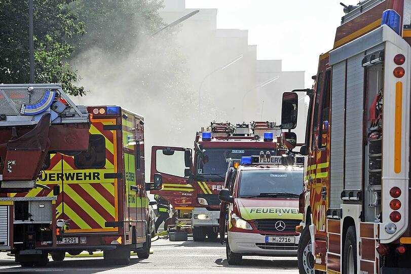 In Milbertshofen brannten zehn Autos in einer Tiefgrage. Es entstand ein enormer Sachschaden.