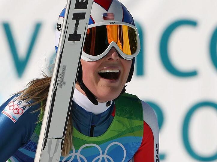 Lindsey Vonn jubelt im Ziel über die Goldmedaille.