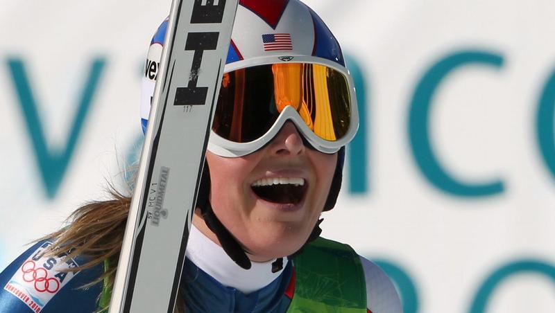 Lindsey Vonn jubelt im Ziel über die Goldmedaille. Lindsey Vonn jubelt im Ziel über die Goldmedaille.