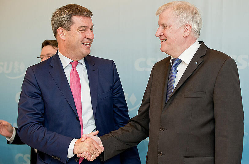 Bayerns Ministerpräsident Horst Seehofer (r.) und der bayerische Finanzminister Markus Söder.