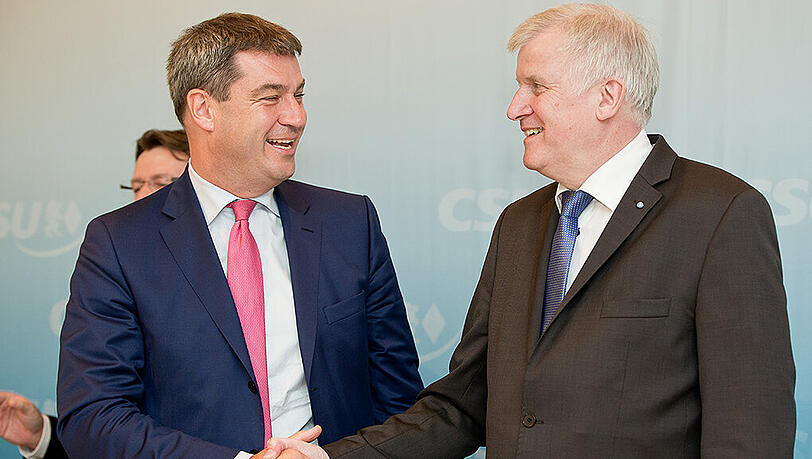 Bayerns Ministerpräsident Horst Seehofer (r.) und der bayerische Finanzminister Markus Söder.