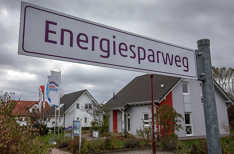 Wie Sie den richtigen "Energiesparweg" einschlagen, erklären Experten im Bauzentrum.