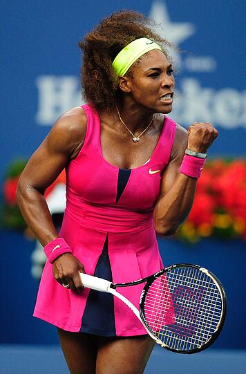 Serena Williams gewinnt gegen die Italienerin Sara Errani mit 6:1, 6:2 und zieht ins Finale der US Open in New York ein. Dort trifft sie auf Wiktoria Asarenka