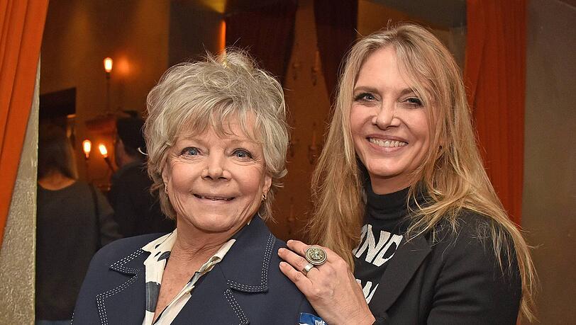 Nicole Belstler-Boettcher mt ihrer Mutter Grit Boettcher im M&auml;rz 2017.