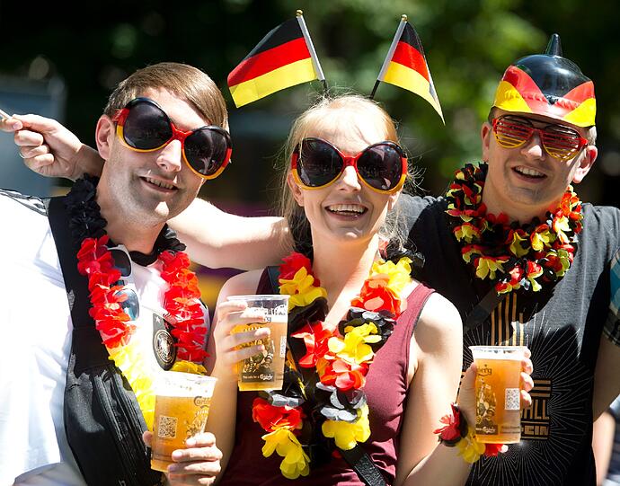 Bier gehört für die meisten Fans natürlich dazu.