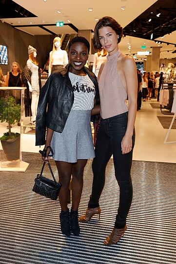 Nikeata Thompson (l.) und Julia Trainer.